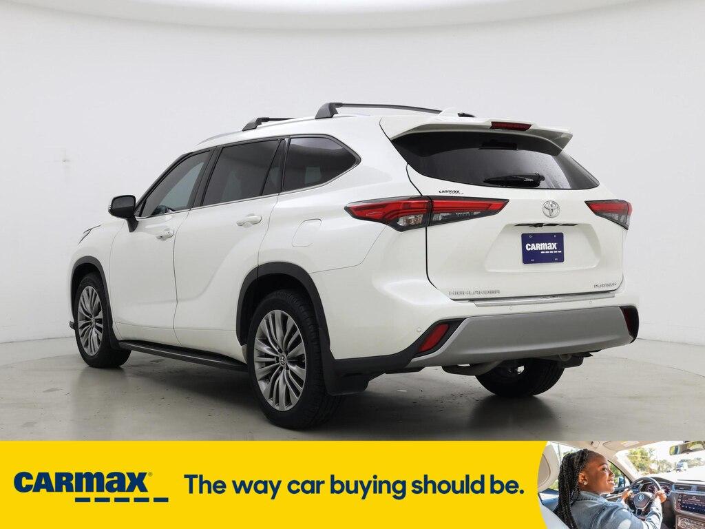 used 2021 Toyota Highlander car, priced at $41,998