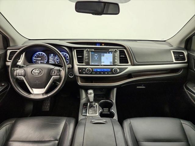 used 2015 Toyota Highlander car, priced at $23,998