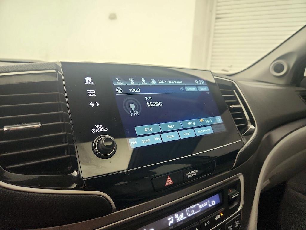 used 2021 Honda Pilot car, priced at $27,998