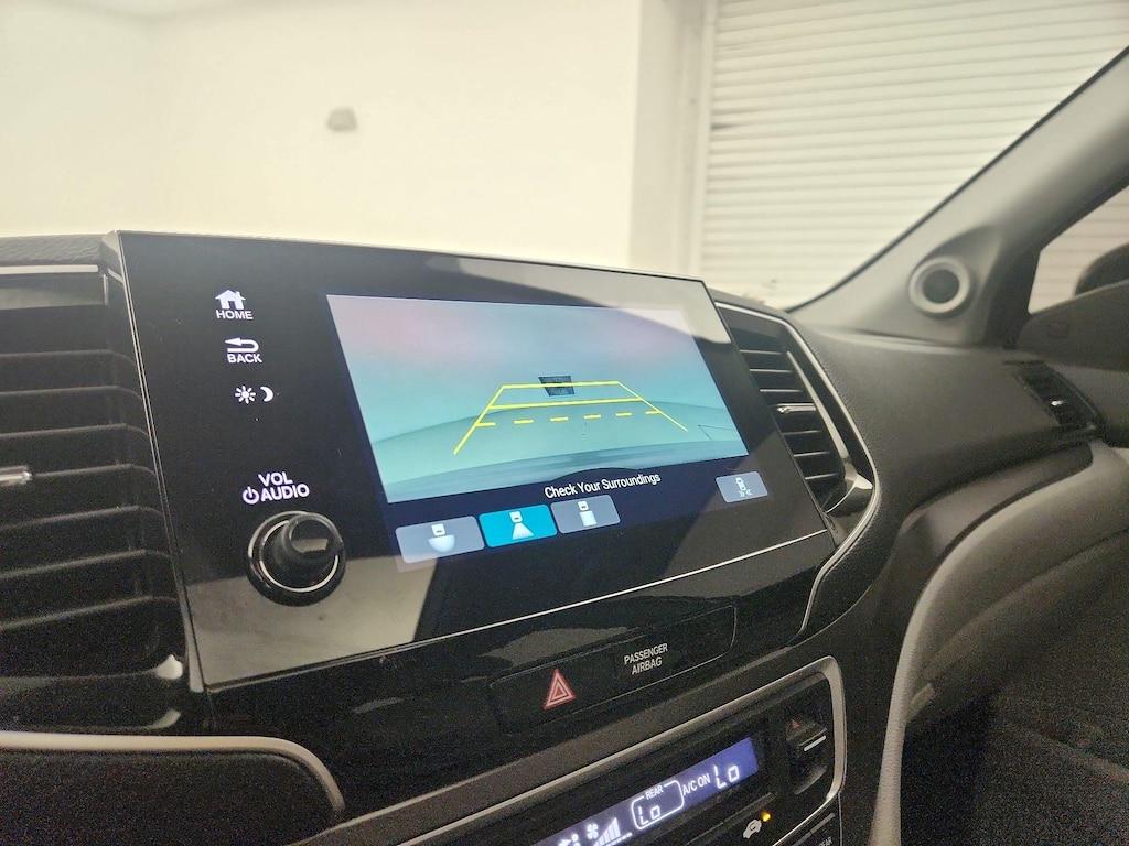used 2021 Honda Pilot car, priced at $27,998