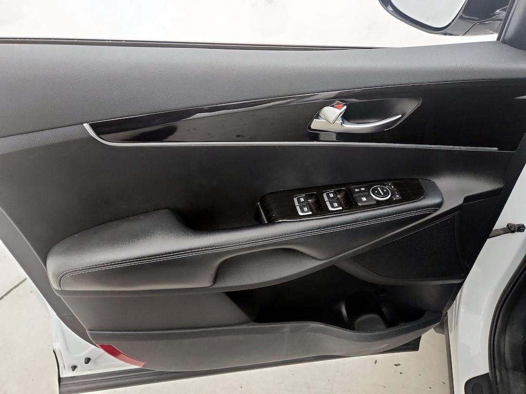 used 2020 Kia Sorento car, priced at $14,998