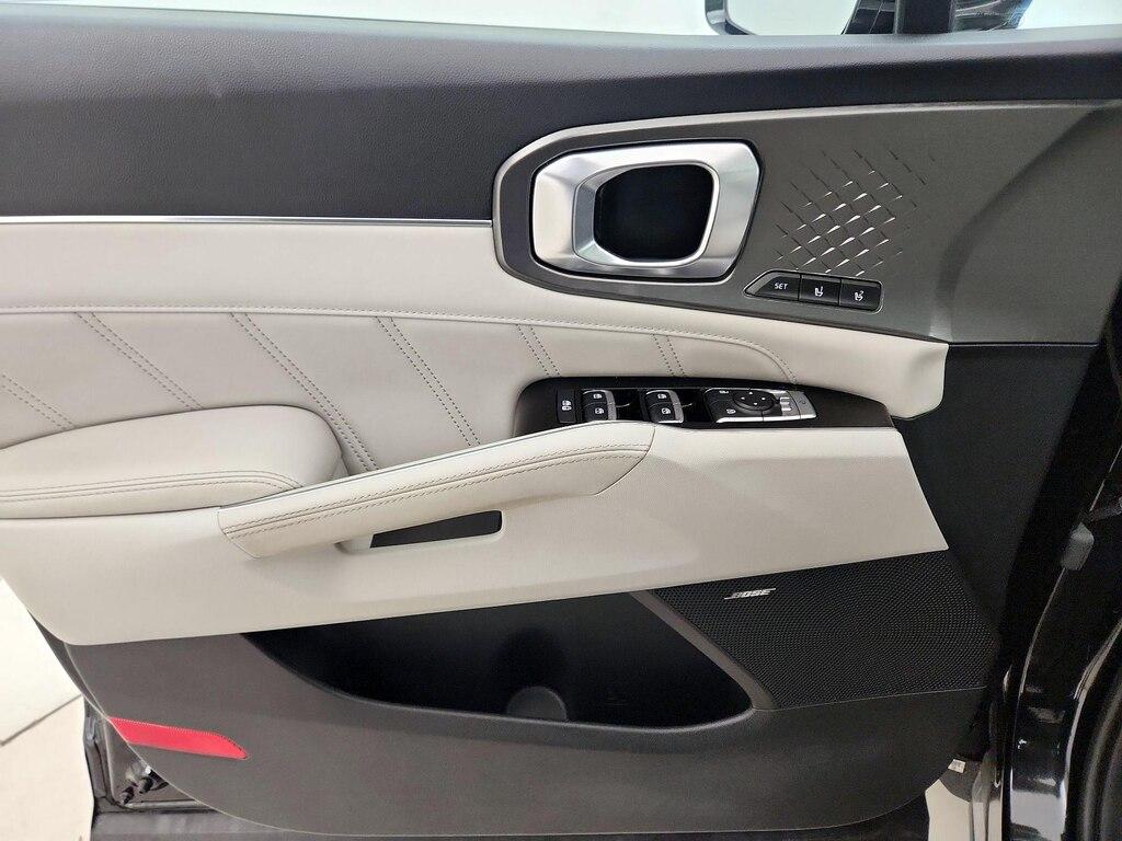 used 2022 Kia Sorento Plug-In Hybrid car, priced at $33,998