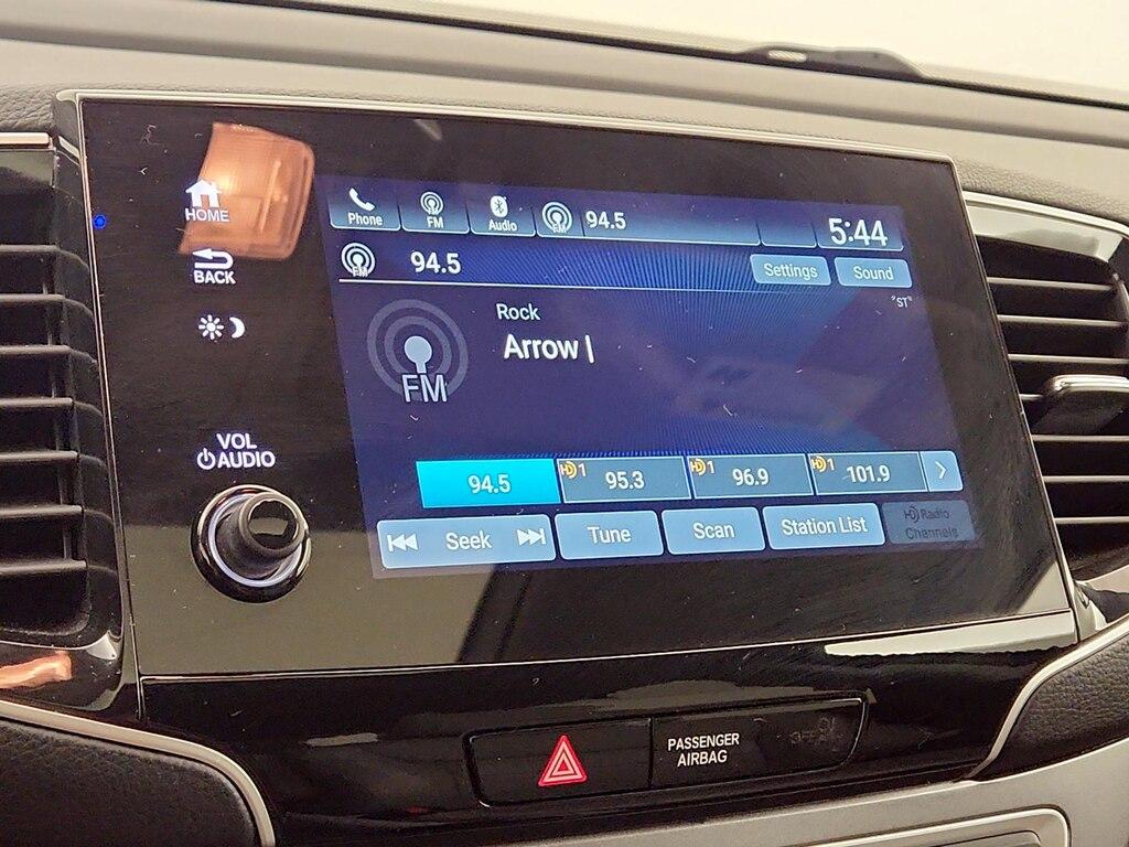 used 2021 Honda Pilot car, priced at $28,998