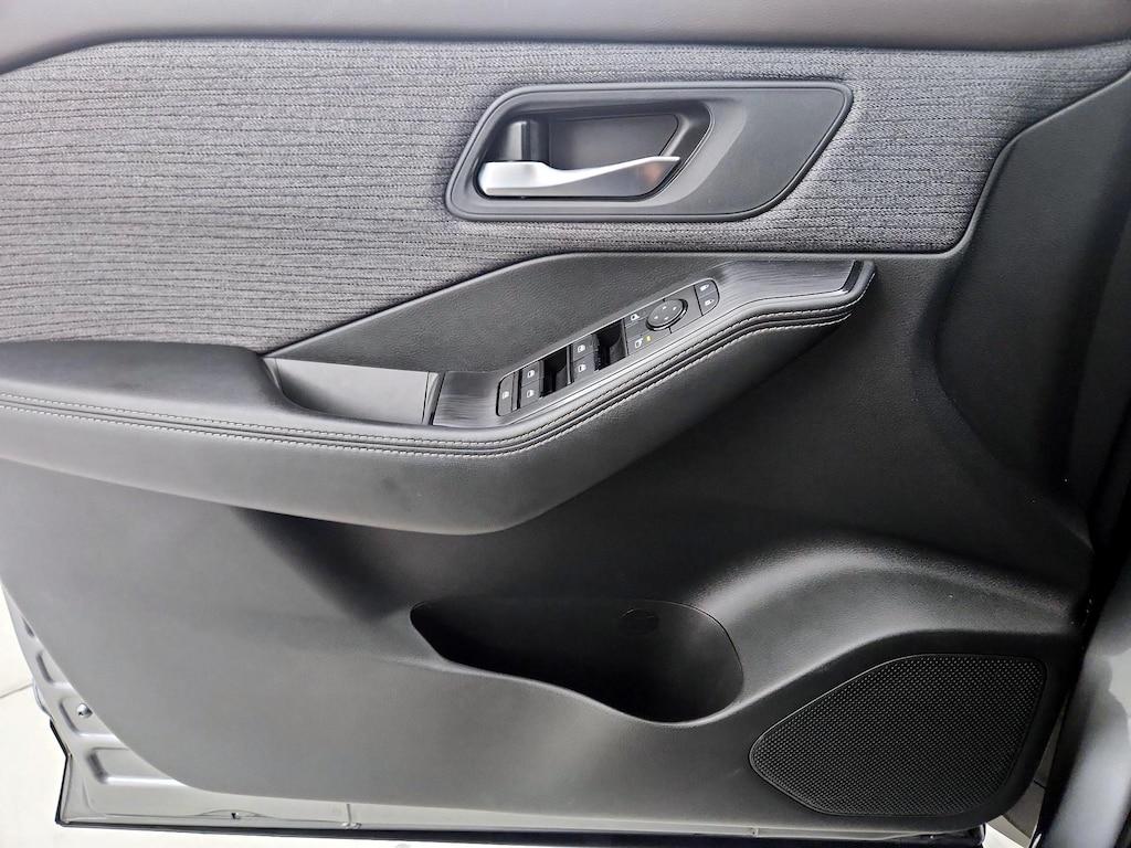 used 2021 Nissan Rogue car, priced at $21,998