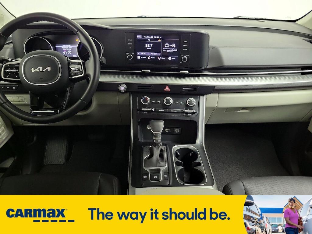 used 2024 Kia Carnival car, priced at $37,998