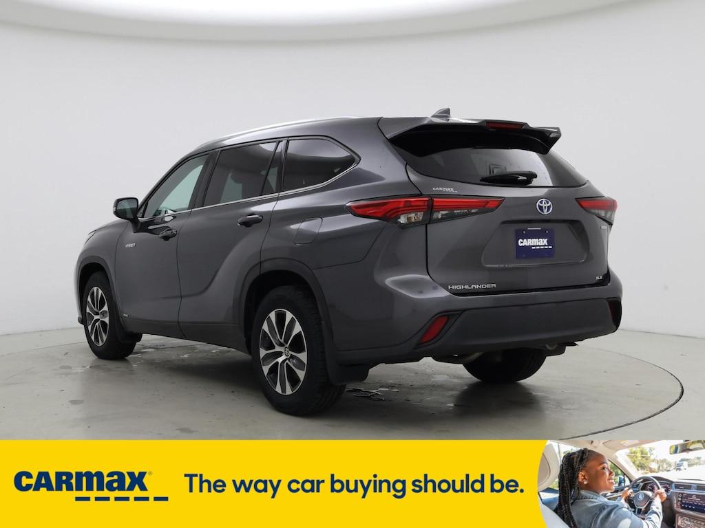 used 2021 Toyota Highlander Hybrid car, priced at $37,998