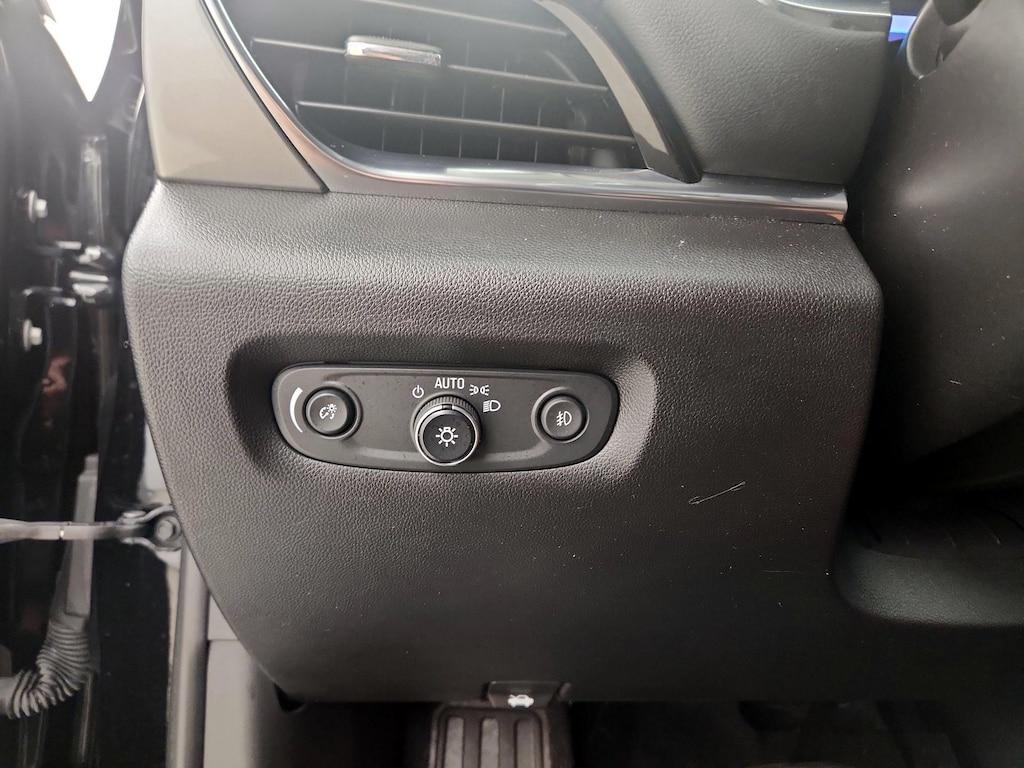 used 2021 Chevrolet Traverse car, priced at $25,998