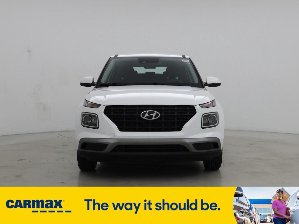 used 2022 Hyundai Venue car, priced at $17,998