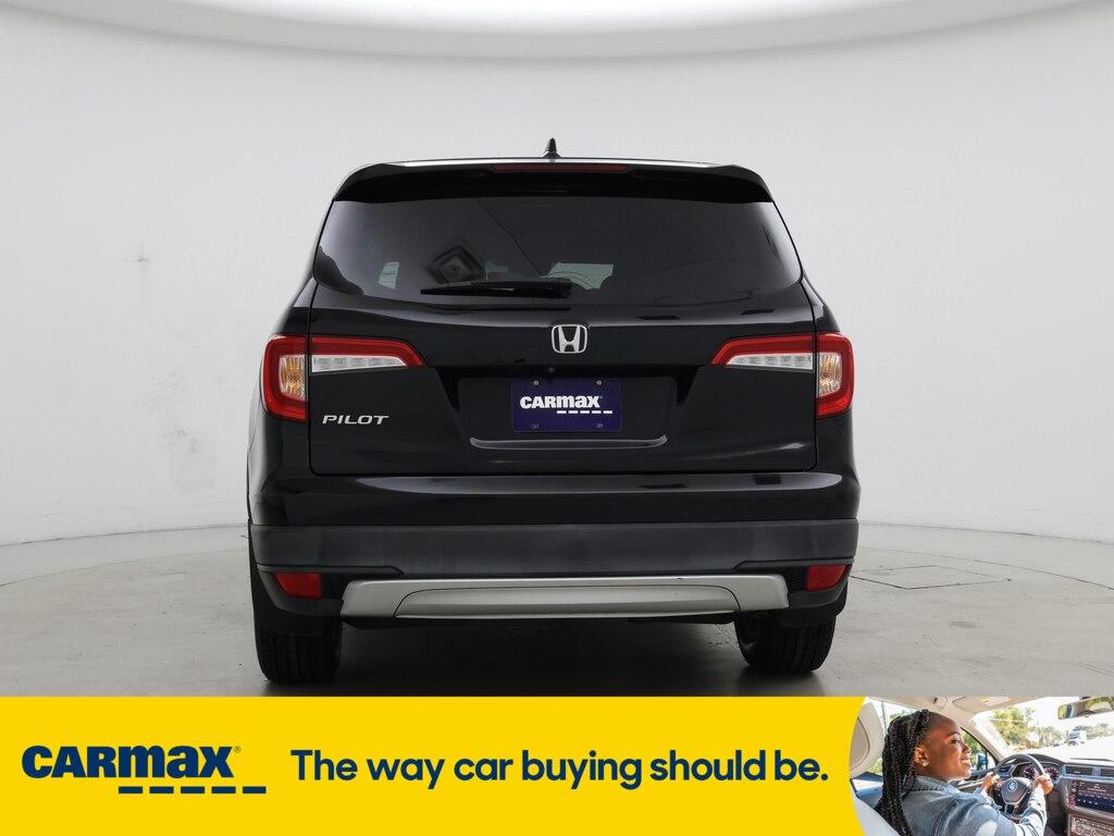 used 2022 Honda Pilot car, priced at $32,998