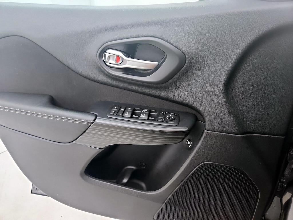 used 2016 Jeep Cherokee car, priced at $12,599