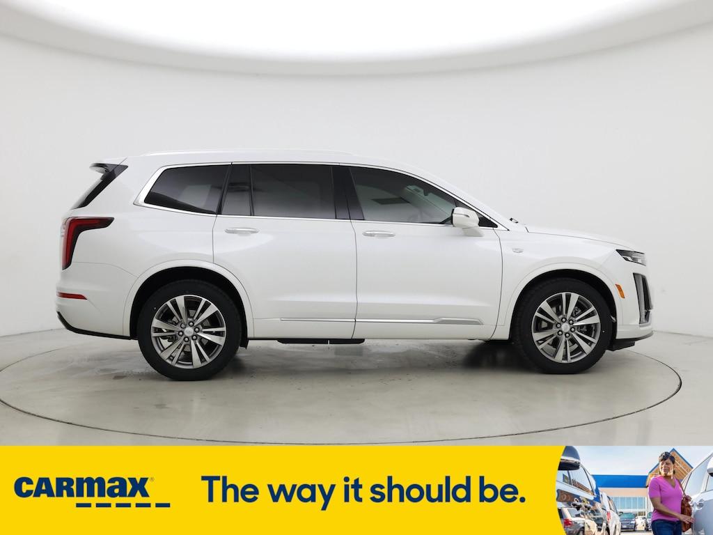 used 2022 Cadillac XT6 car, priced at $38,998