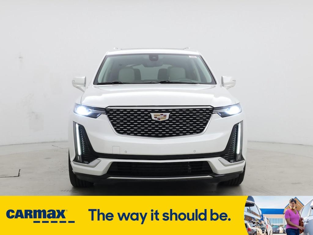 used 2021 Cadillac XT6 car, priced at $31,998
