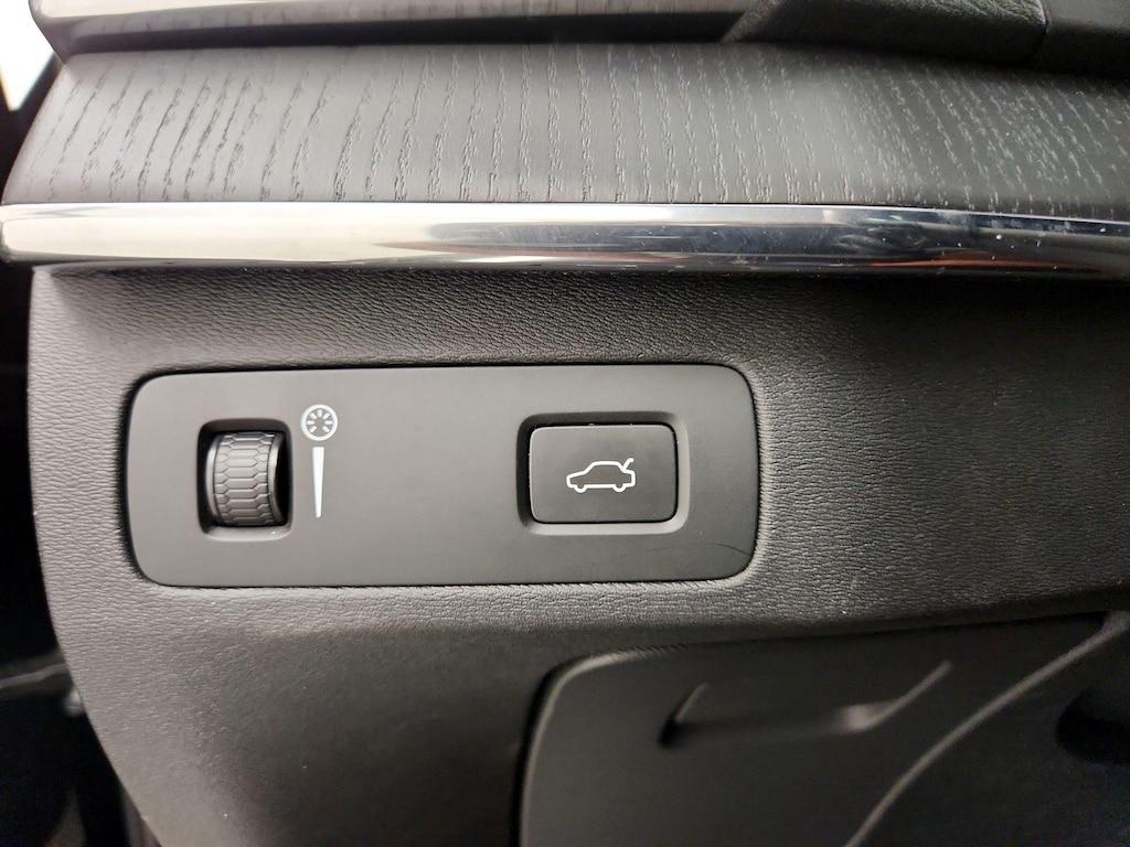 used 2020 Volvo XC90 car, priced at $29,998