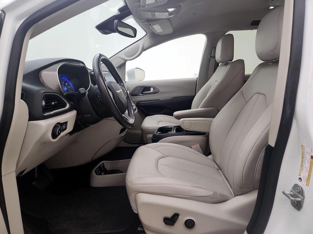 used 2020 Chrysler Pacifica car, priced at $23,998