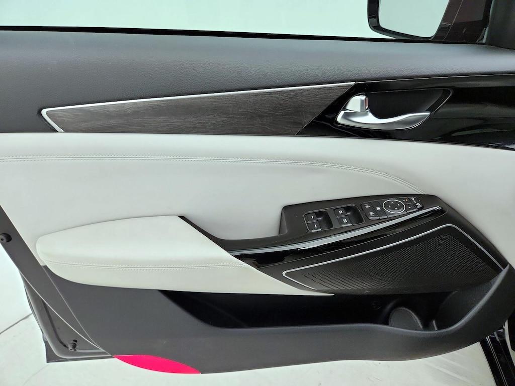 used 2020 Kia Cadenza car, priced at $27,998