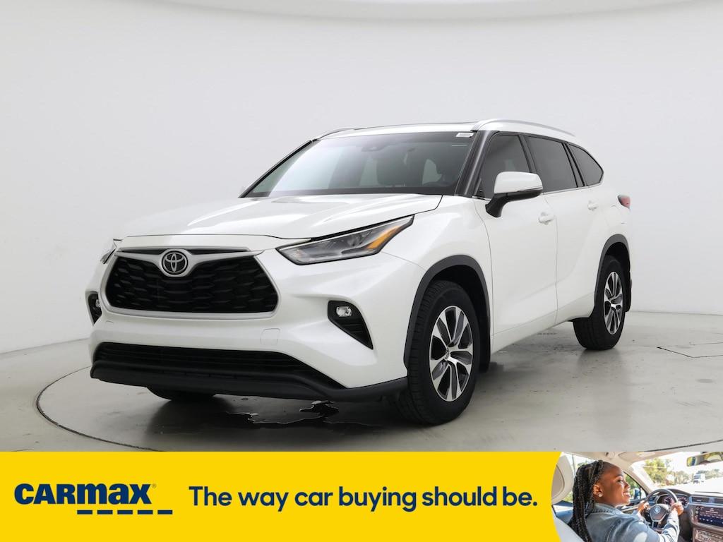 used 2021 Toyota Highlander car, priced at $33,998