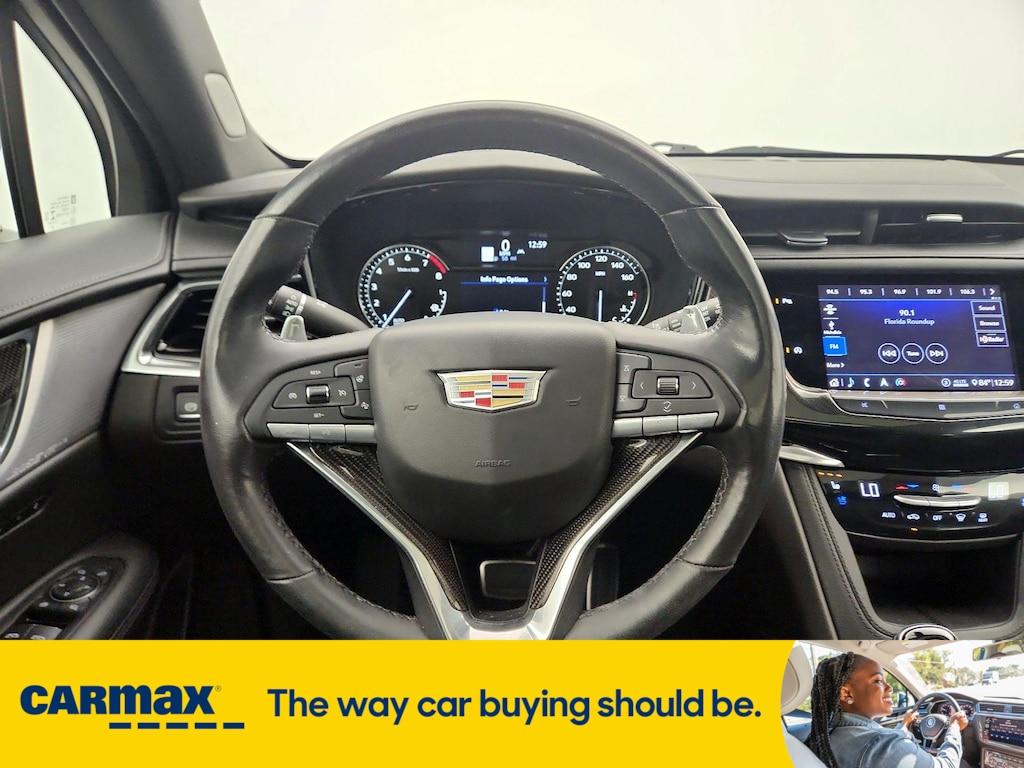 used 2020 Cadillac XT6 car, priced at $30,998