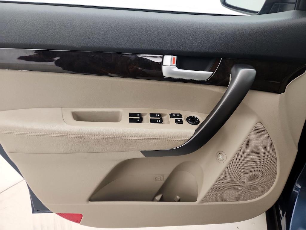 used 2015 Kia Sorento car, priced at $15,998