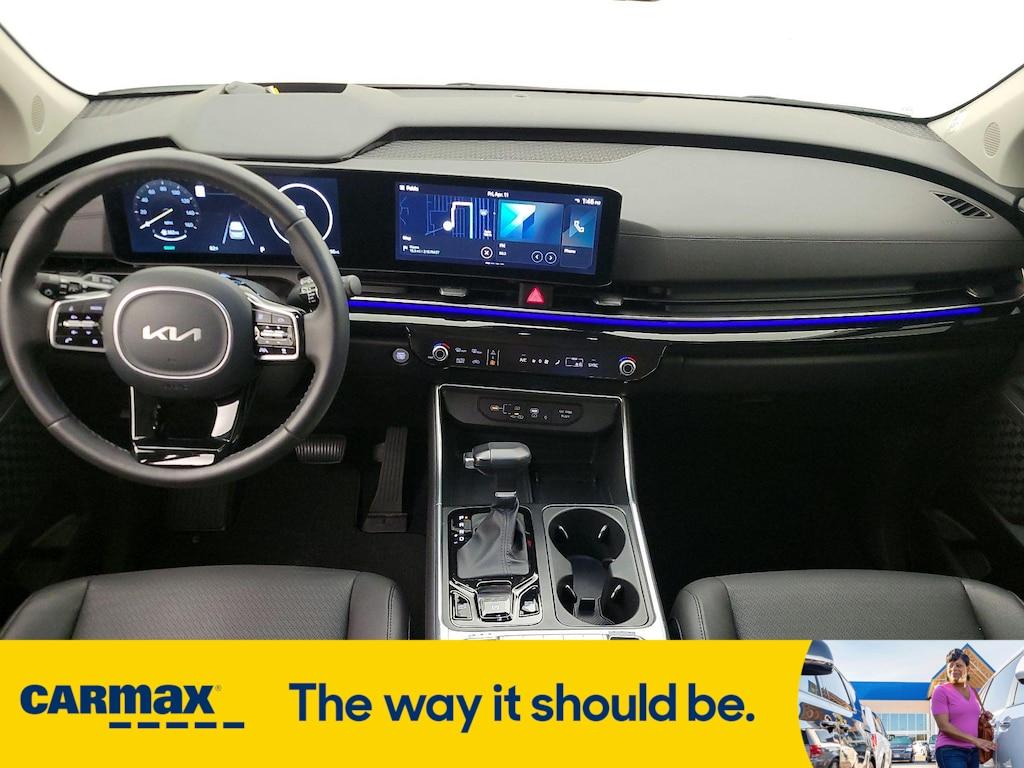 used 2025 Kia Carnival car, priced at $48,998