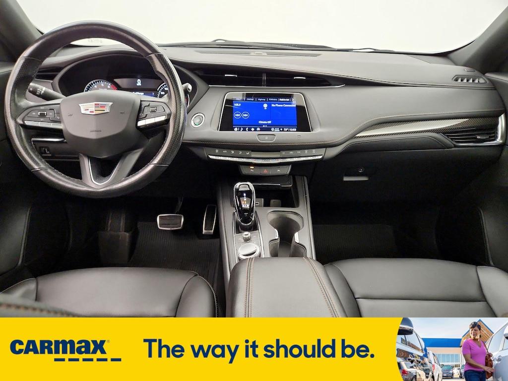 used 2021 Cadillac XT4 car, priced at $28,998