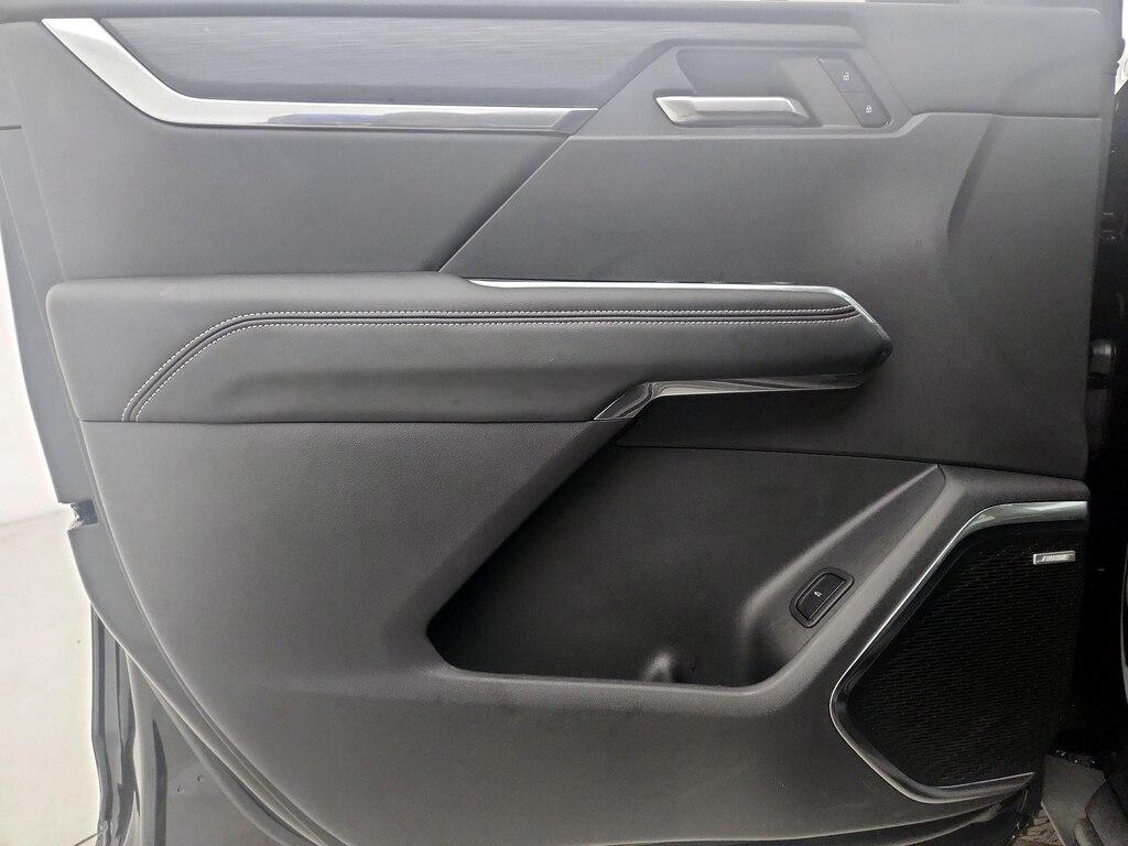 used 2024 GMC Acadia car, priced at $39,998