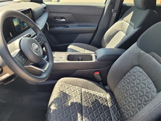 new 2025 Nissan Kicks car, priced at $25,076