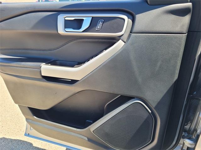 used 2024 Ford Explorer car, priced at $29,899