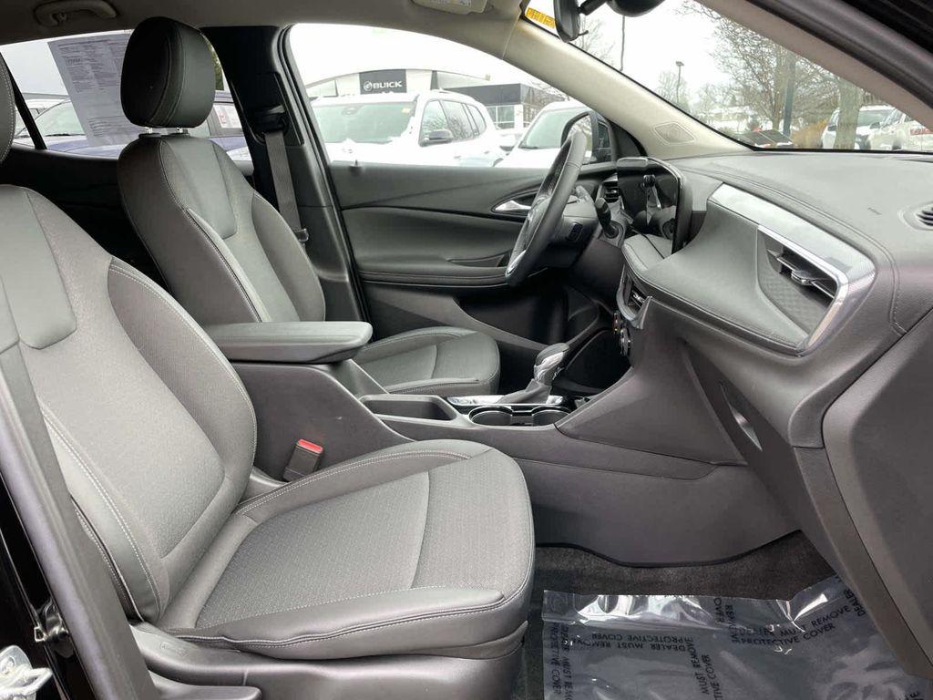 used 2024 Buick Encore GX car, priced at $21,398