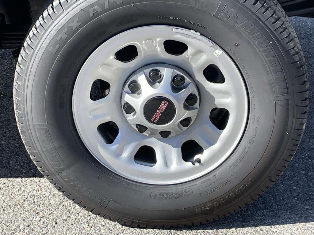 used 2025 GMC Sierra 2500 car, priced at $49,416