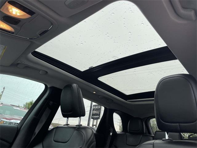 used 2019 Jeep Cherokee car, priced at $17,321