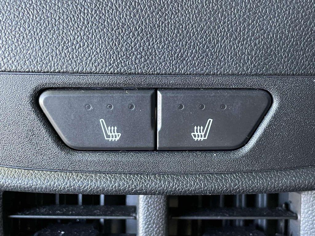 used 2025 Chevrolet Equinox car, priced at $29,000