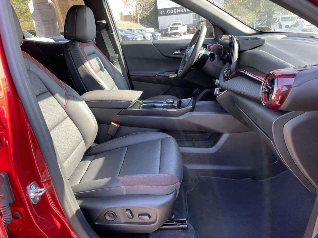 used 2025 Chevrolet Equinox car, priced at $29,000