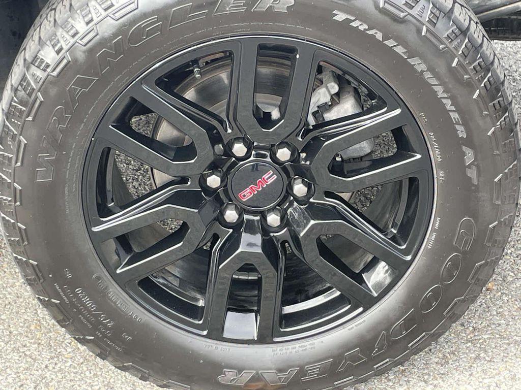 used 2022 GMC Sierra 1500 car, priced at $37,223