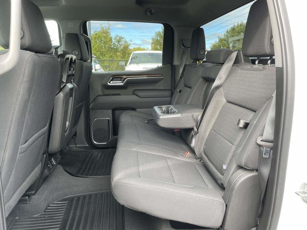 used 2022 GMC Sierra 1500 car, priced at $37,223