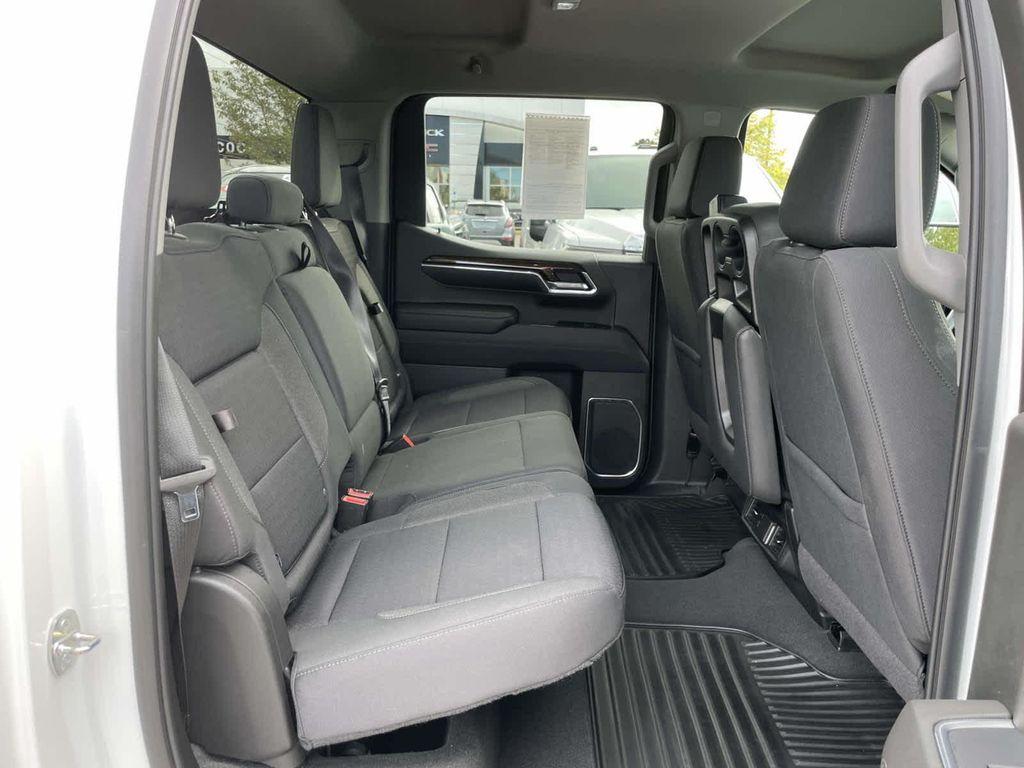 used 2022 GMC Sierra 1500 car, priced at $37,223