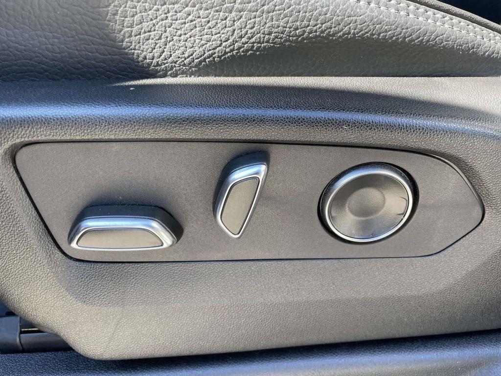 used 2024 GMC Yukon XL car, priced at $70,451