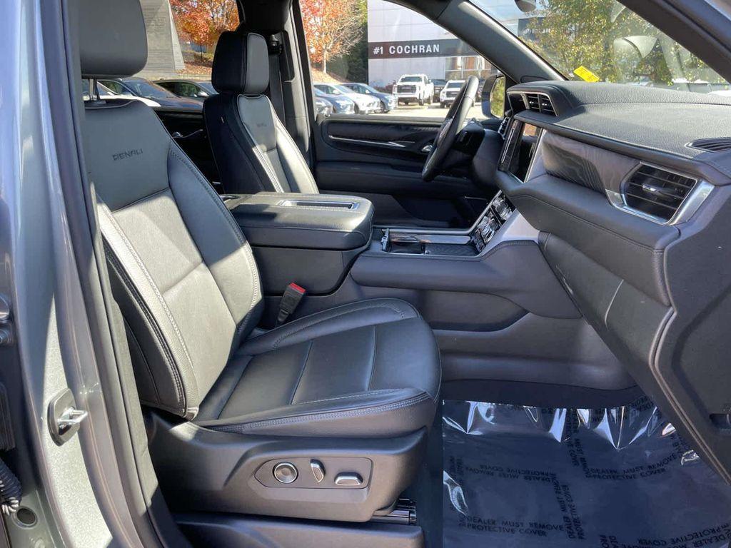 used 2024 GMC Yukon XL car, priced at $70,451