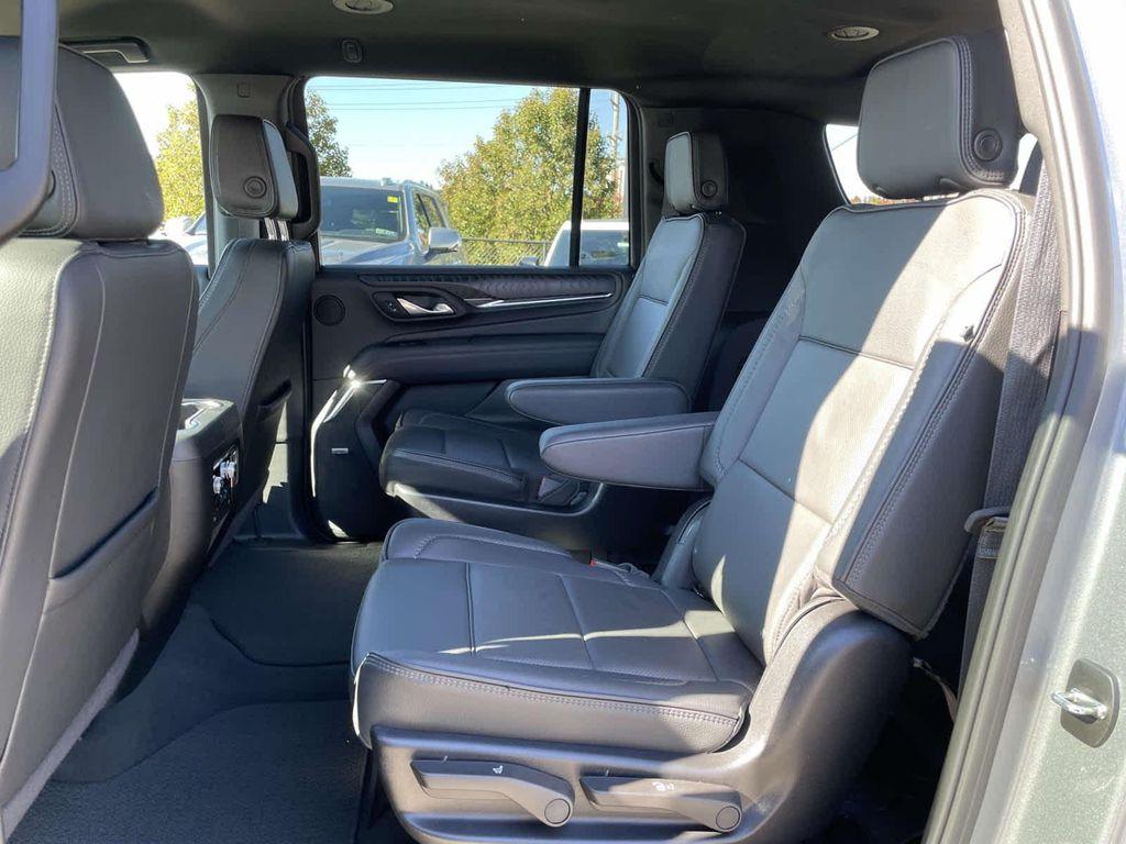 used 2024 GMC Yukon XL car, priced at $70,451