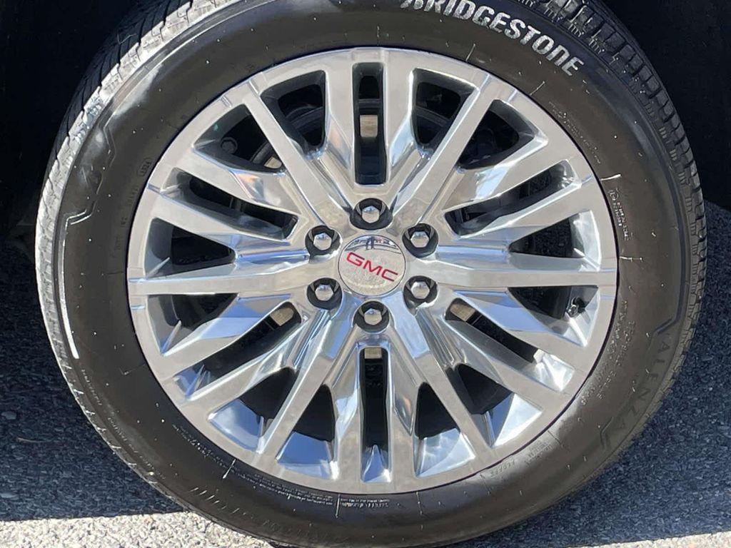 used 2024 GMC Yukon XL car, priced at $70,451