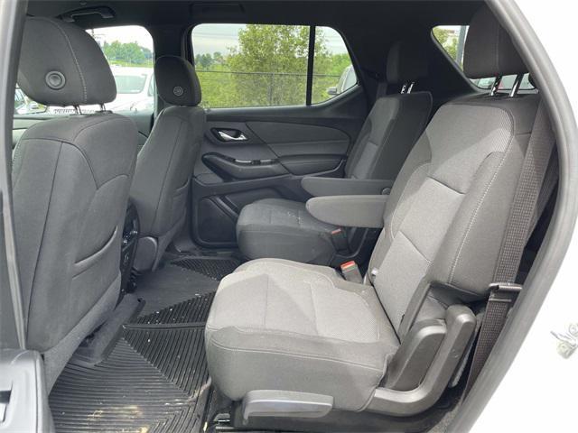 used 2022 Chevrolet Traverse car, priced at $32,474