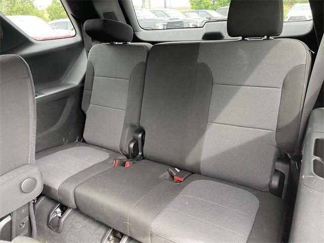 used 2022 Chevrolet Traverse car, priced at $32,474