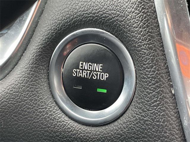 used 2022 Chevrolet Traverse car, priced at $32,474