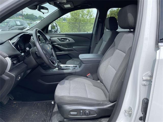 used 2022 Chevrolet Traverse car, priced at $32,474