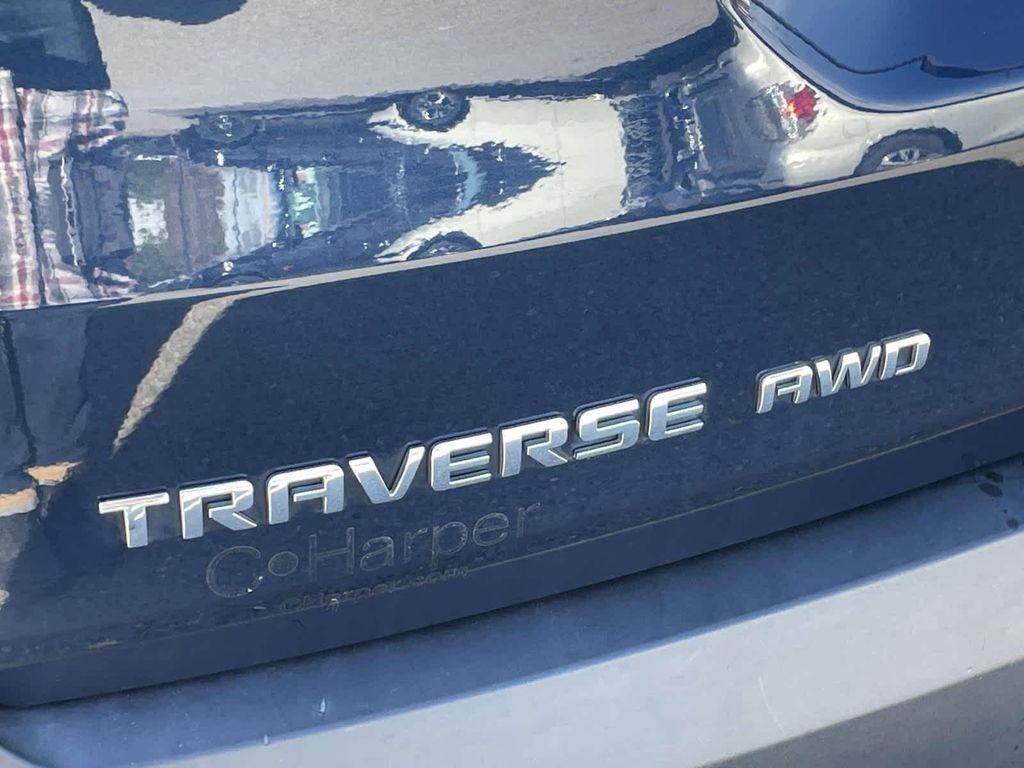 used 2023 Chevrolet Traverse car, priced at $28,934