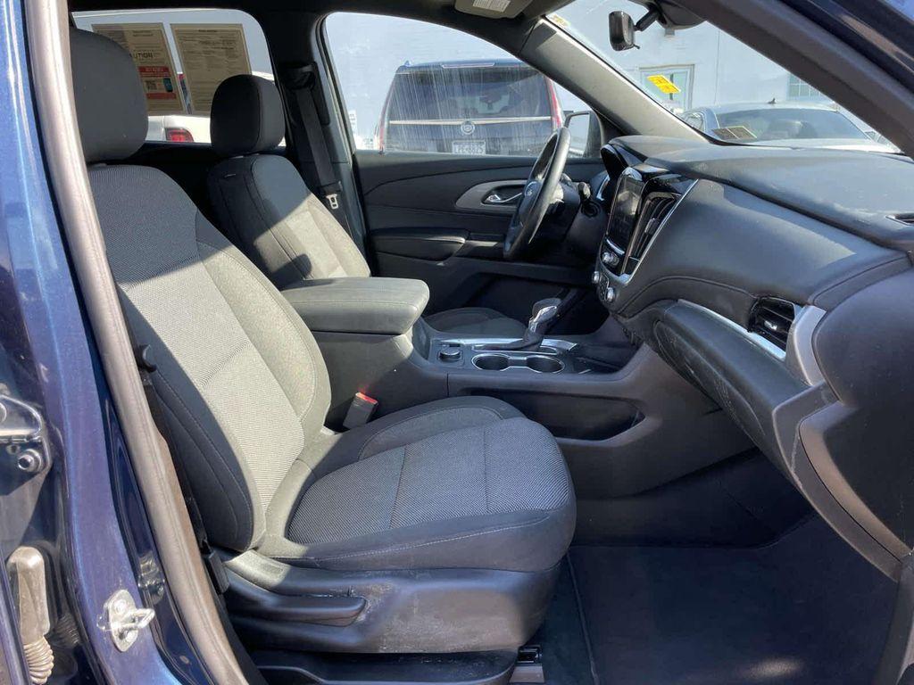 used 2023 Chevrolet Traverse car, priced at $28,934