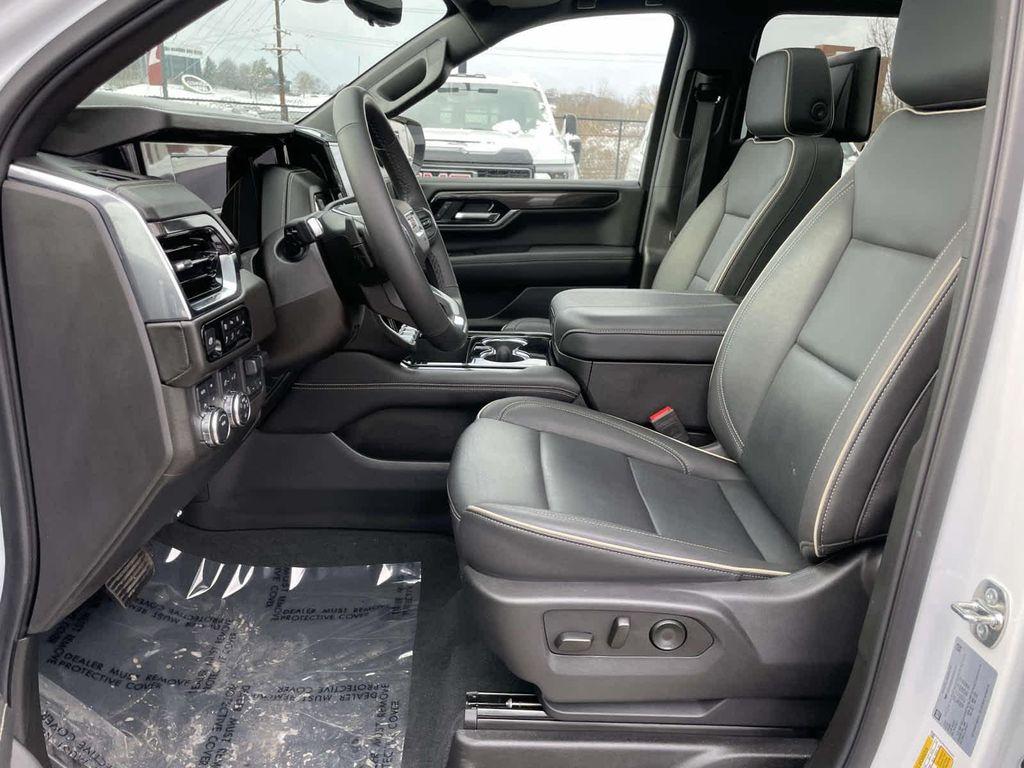 used 2025 GMC Yukon XL car, priced at $69,973