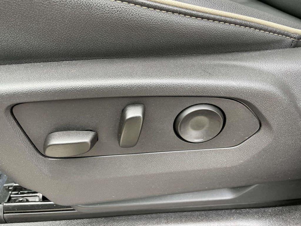 used 2025 GMC Yukon XL car, priced at $69,973