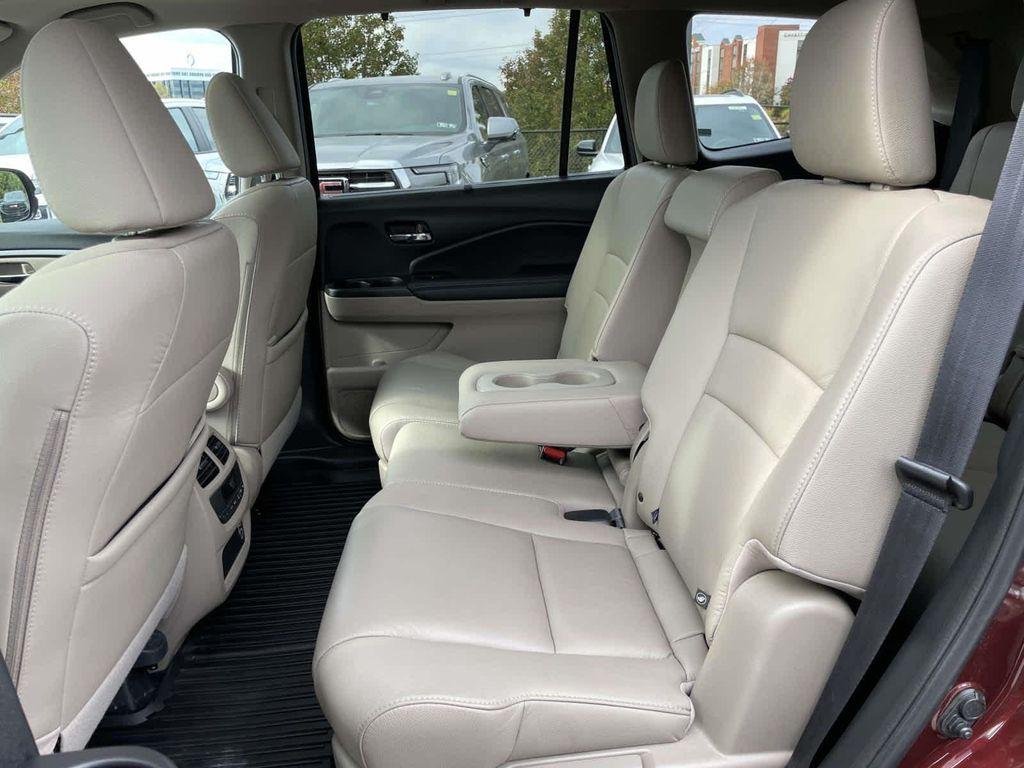 used 2022 Honda Pilot car, priced at $29,000