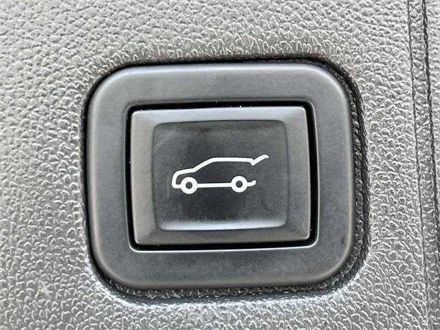 used 2022 GMC Terrain car, priced at $27,362