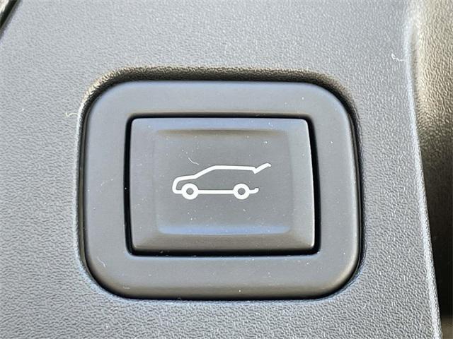 used 2023 Buick Envision car, priced at $30,904